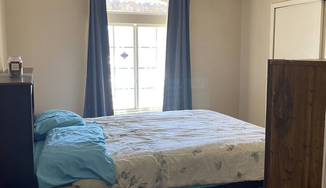 ROOM ONLY! Safe, family oriented neighborhood.