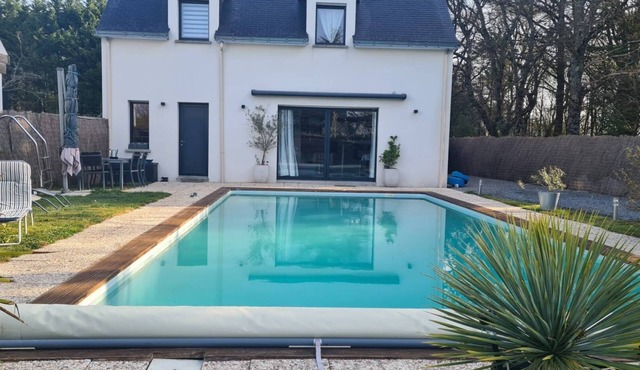 SAINT ANDRE DES EAUX - House with swimming pool for 6 people