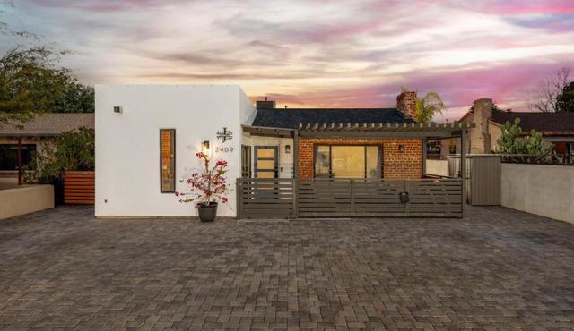 Sam Hughes, 3 BR 2 BA, Outdoor Living, Grill