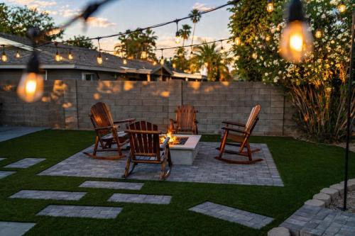 Scottsdale Golf Retreat with Putting Green and Fire Pit