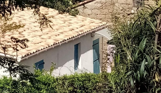 self-contained studio for 3 people in a picturesque and charming location