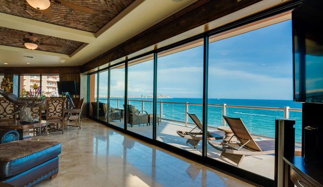 Stellar Las Palomas 4 bedroom Phase 2 oceanfront condo! Great for large families