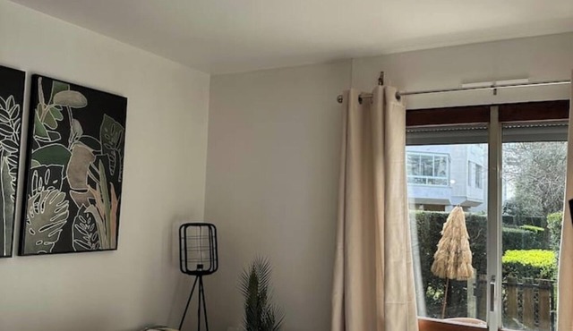 | Studio Premium & Cosy | Paris 20 minutes away |
