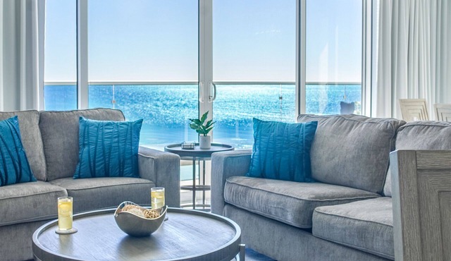 Stunning Beach front Encantame Verano 605