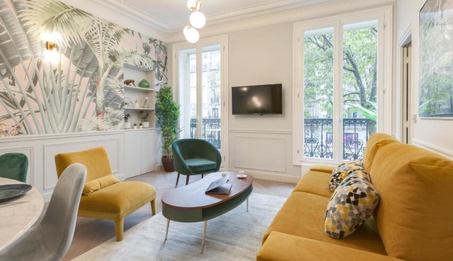 Stylish 2bd House in Central Paris by GuestReady