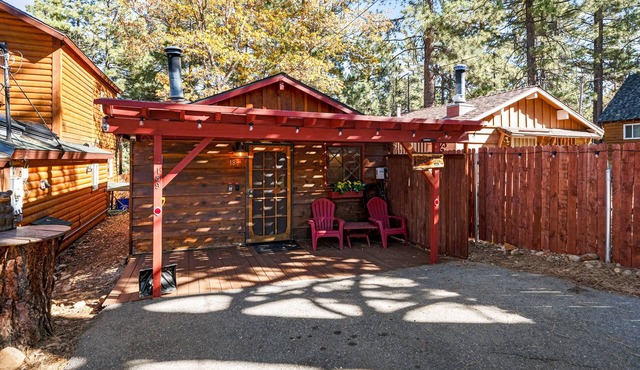 Sugar Pine - Portable A/C, Barbecue, Deck, Barbecue