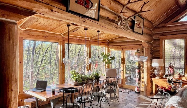 Sundance cabin+casita, sleeps 18, hottub, firepits