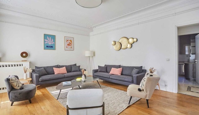 Superb apartment Center of Paris-Montmartre