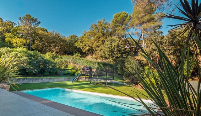 Superbe villa 3 chambres – Piscine & 2 pièces