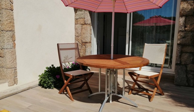 T2 30M2 for 2 persons in villa with entrance