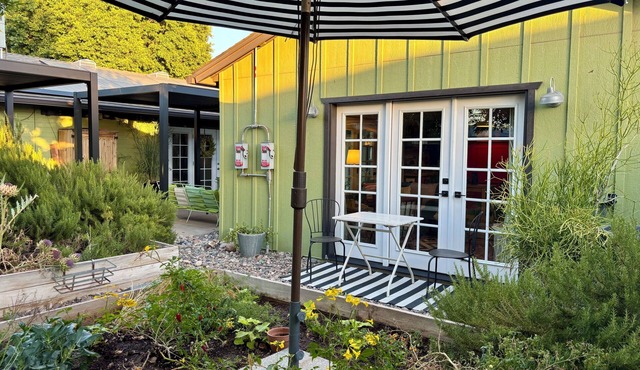 Urban Green House The Garden House