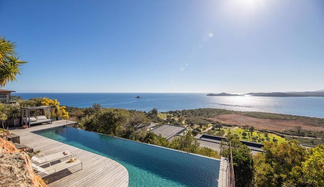 Villa Luna Ruscana, sea view, walking distance to