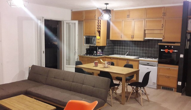 VERY PLEASANT T4 AIR CONDITIONED RENOVATED NEAR THE BEACH