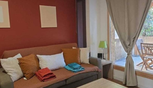 Villa 4 à 5 pers T2 climatisée & wifi résidence: piscine et mer à pied