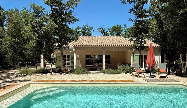 Villa aux Oiseaux, nestled in an oak forest in the Ardèche. Sleeps 8