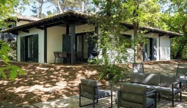 Villa Chambrelent close to the beach