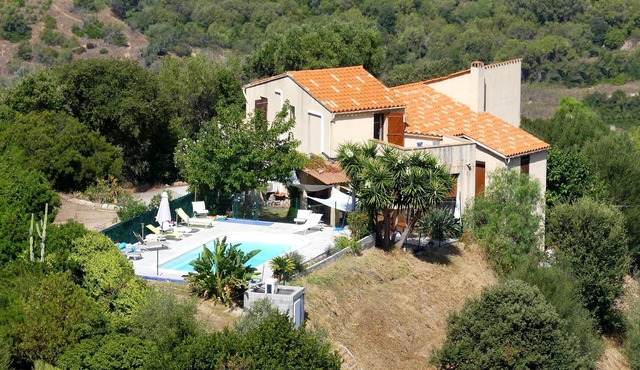 VILLA Heights of Ajaccio on 9500 m2 of Land - Private SWIMMING POOL - Salario -
