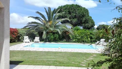 Villa reposante à Solaro avec piscine privée et jardin
