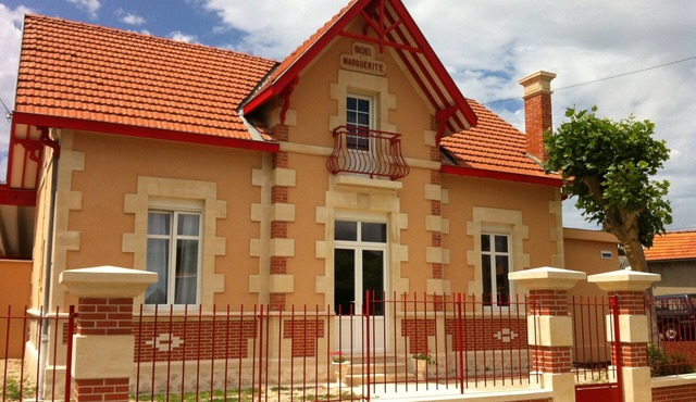 Villa with Spa combining charm of the old and modern 2 steps from the beaches