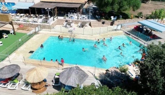 ZEcamping 3 étoiles familial piscine 1km plage chalet BBQ 18m2 2 pers
