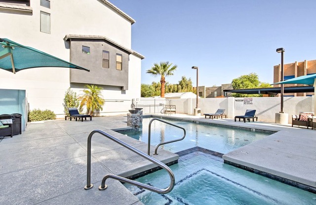NEW! Tempe Condo w/ Pool - Walk to ASU & Downtown!