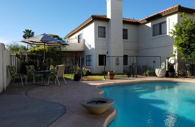 Patrick’s Place- The Place To Be In Scottsdale