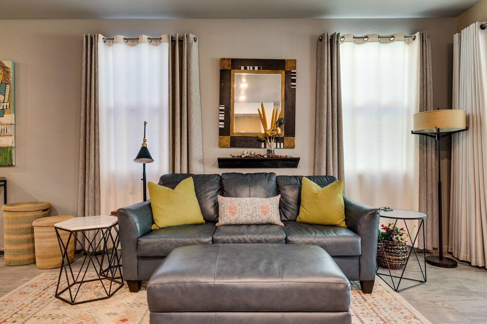 Photo of Livingroom in Montecito in Estrella