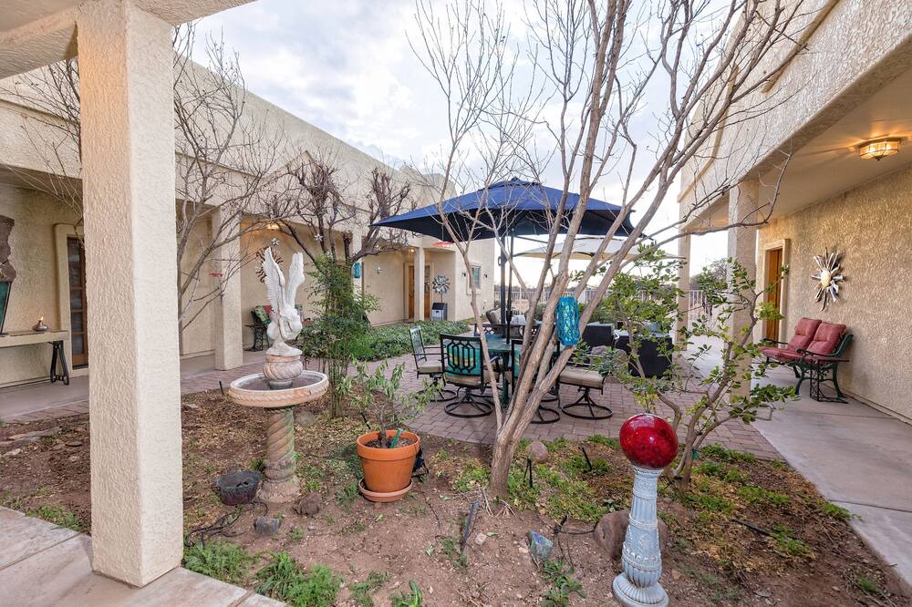 Photo of Outdoor in Pearce