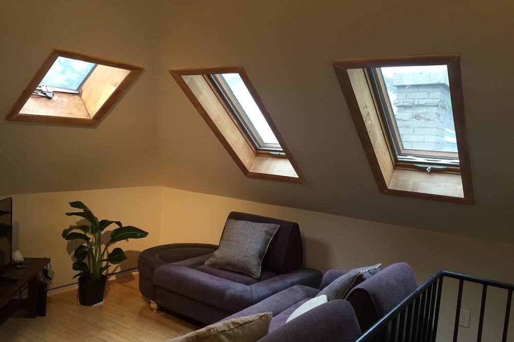 Photo of Livingroom in East Central