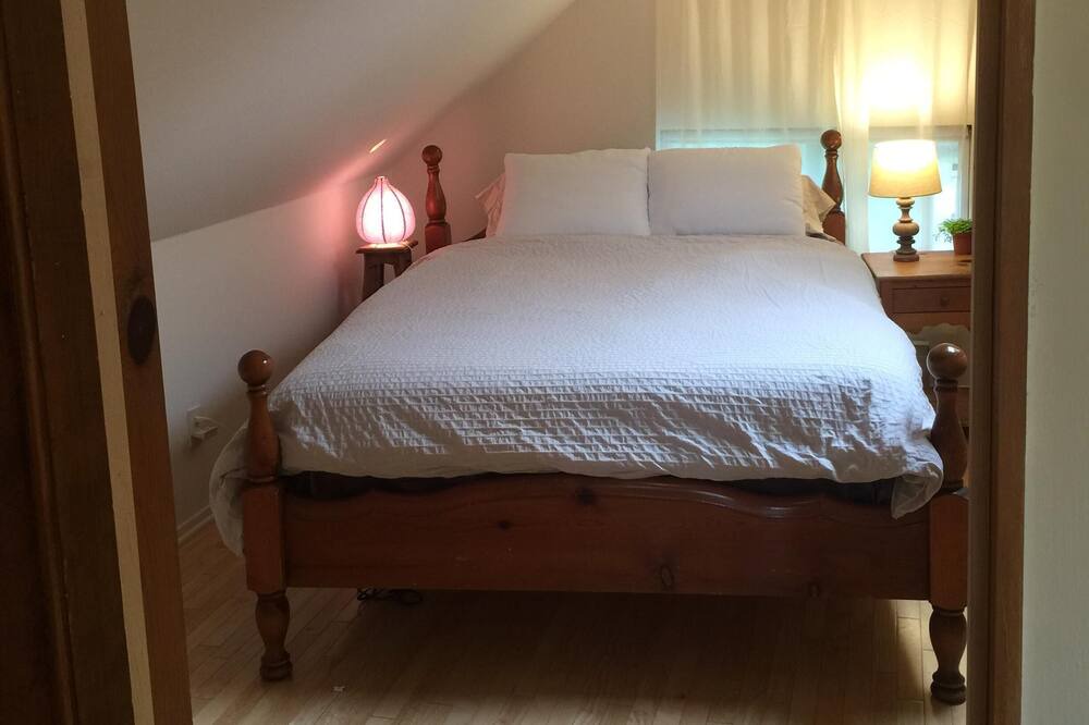 Photo of Bedroom in East Central