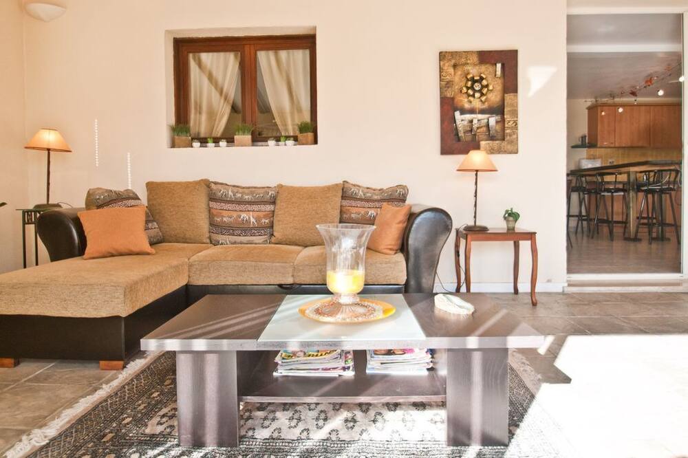 Photo of Livingroom in Furiani