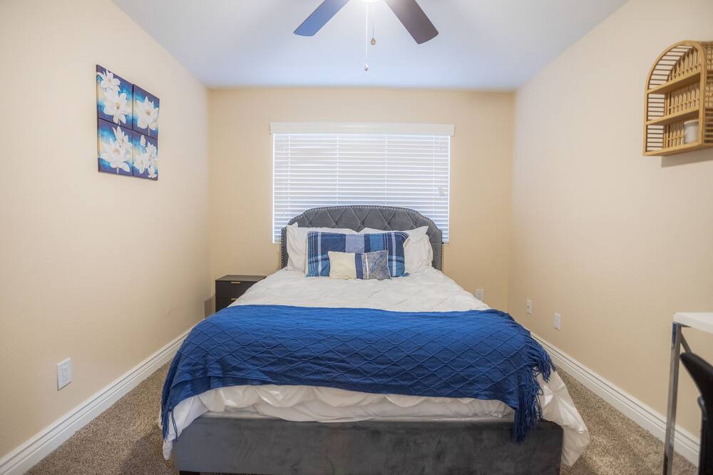 Photo of Bedroom in Yuma