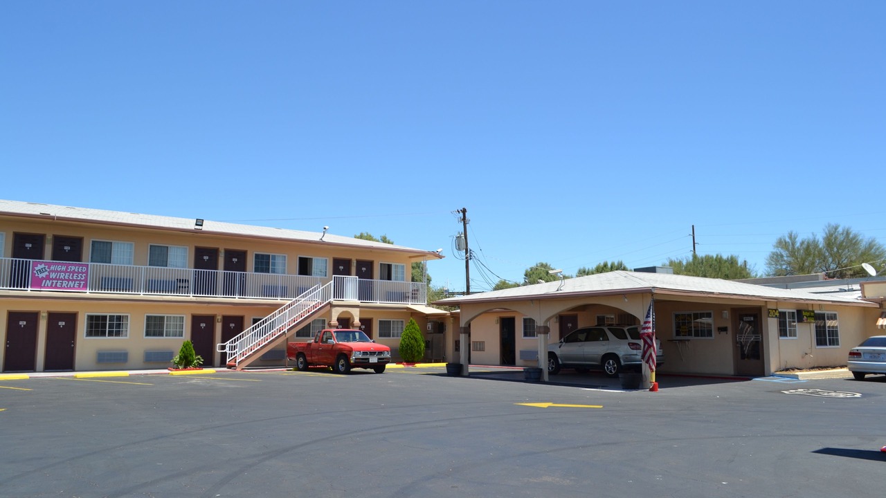 Photo of Outdoor in Needles