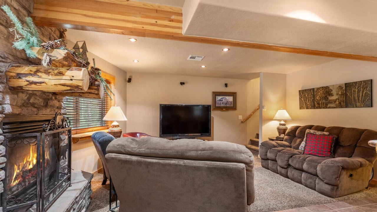 Photo of Bedroom in Duck Creek Village