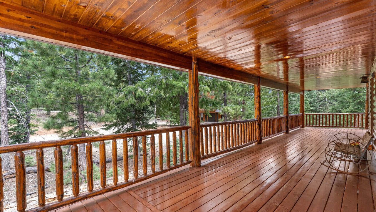 Photo of Patio Balcony in Duck Creek Village