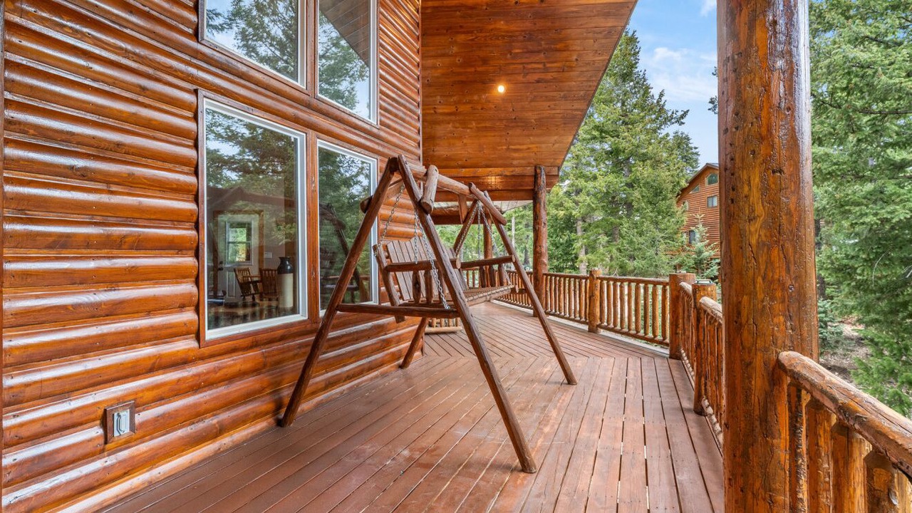 Photo of Patio Balcony in Duck Creek Village