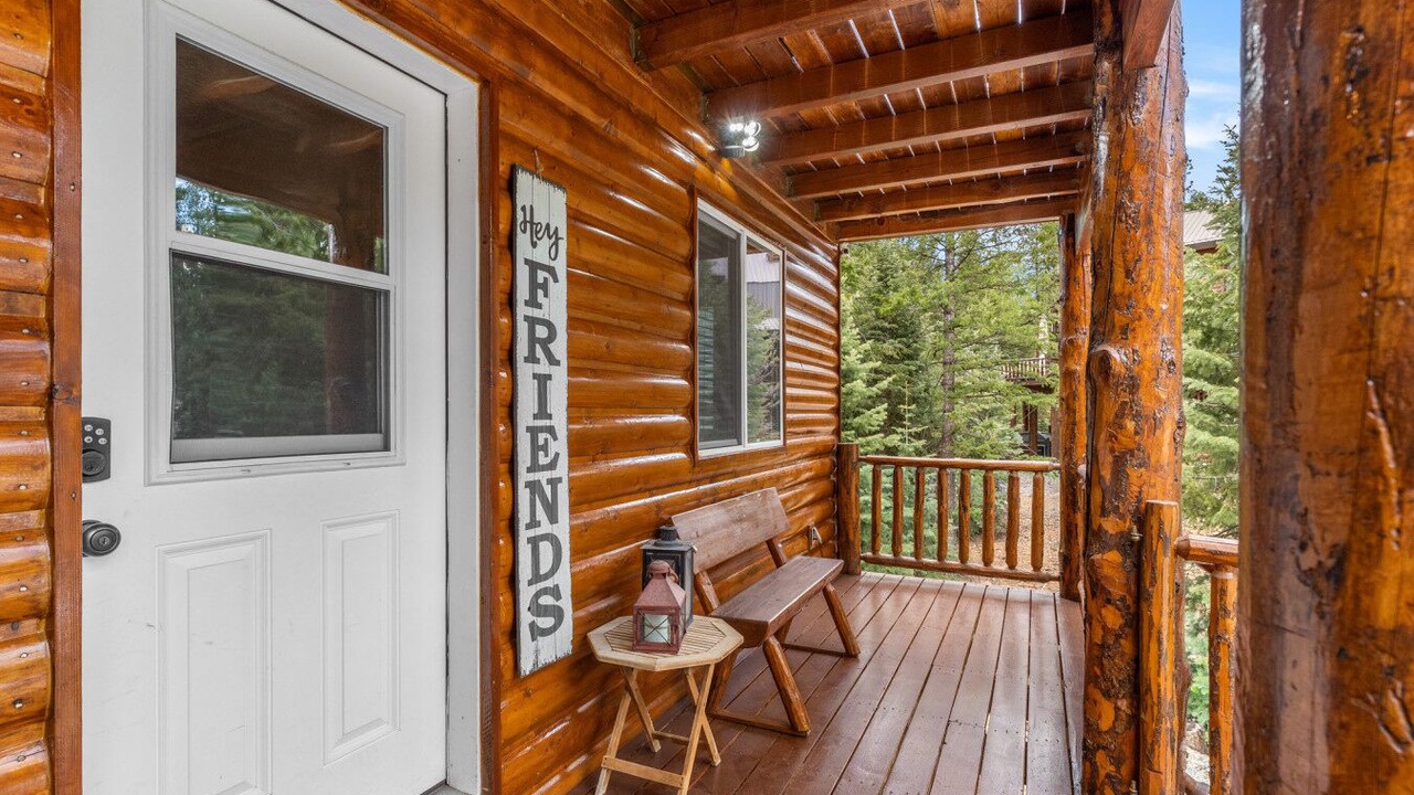 Photo of Patio Balcony in Duck Creek Village