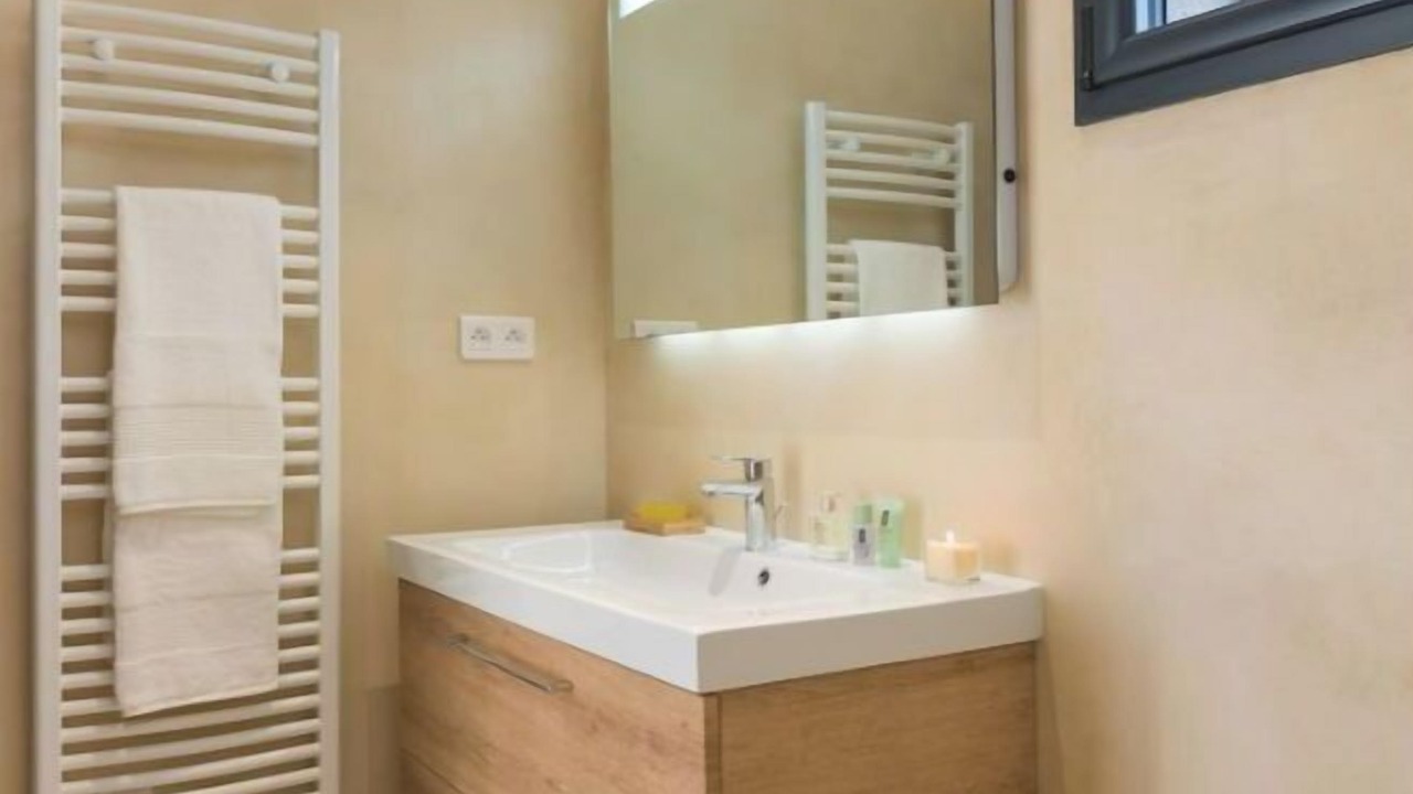 Photo of Bathroom in Figari