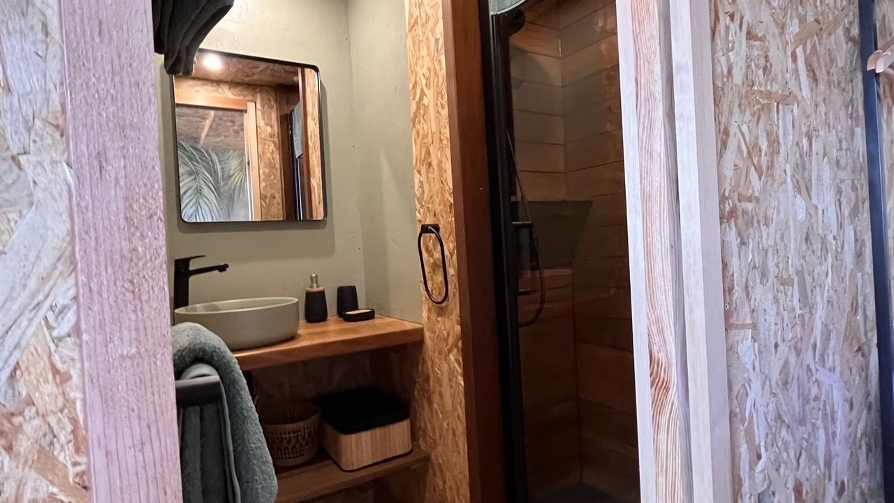 Photo of Bathroom in Cardo