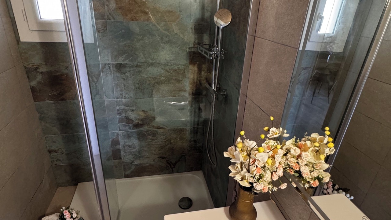 Photo of Bathroom in Calcatoggio