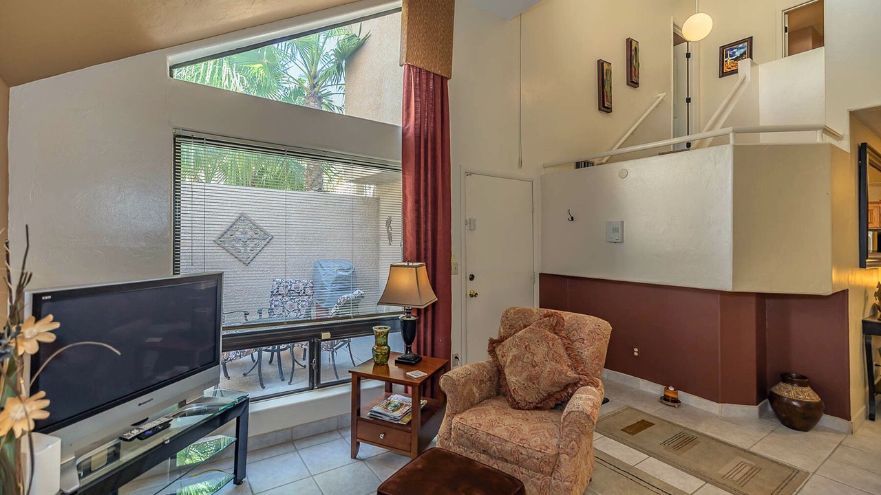 Photo of Livingroom in Skyline Bel Air Estates