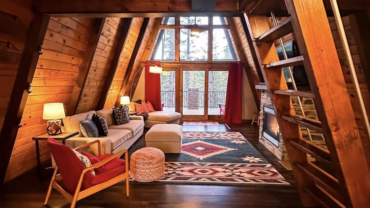 Photo of Livingroom in Highland Pines