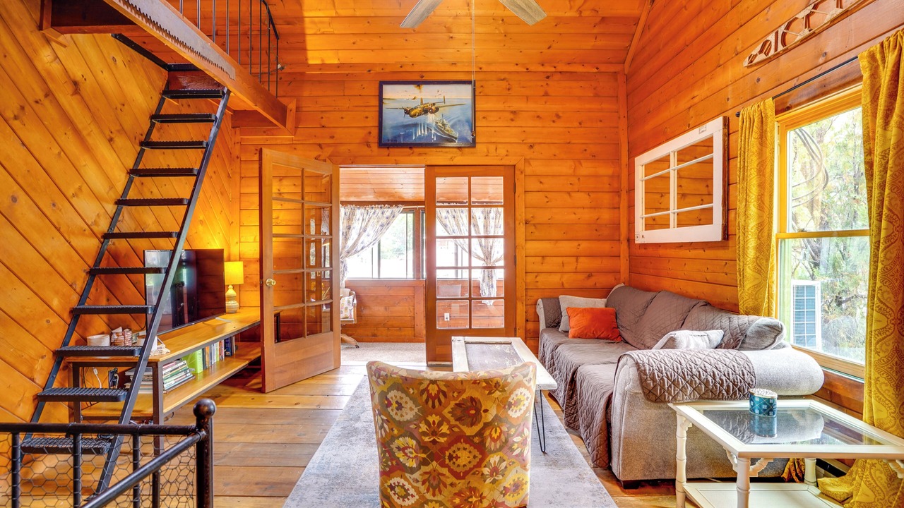 Photo of Livingroom in Brewery Gulch