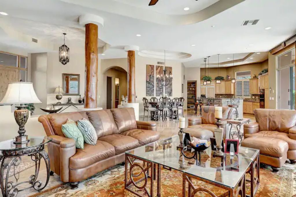 Photo of Livingroom in Troon North