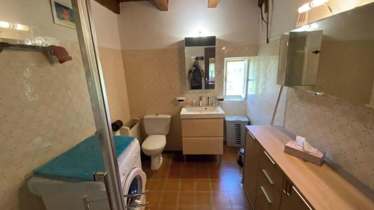 Photo of Bathroom in Olmo