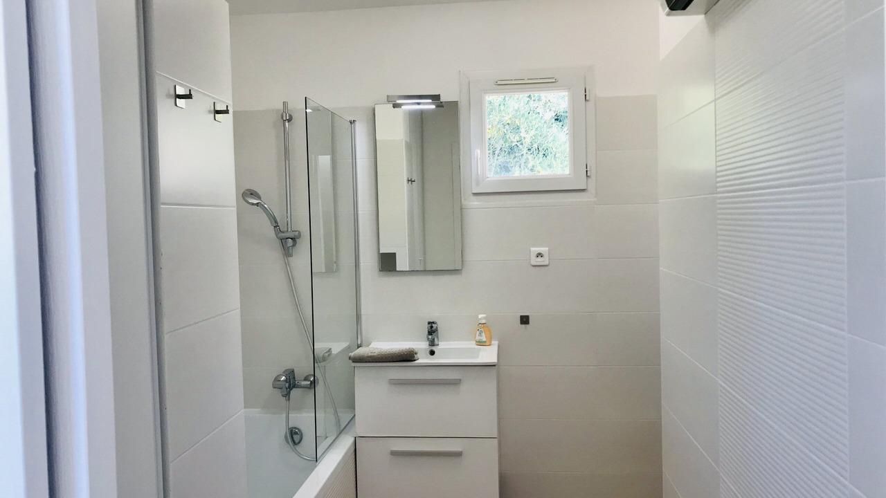 Photo of Bathroom in Sarrola-Carcopino