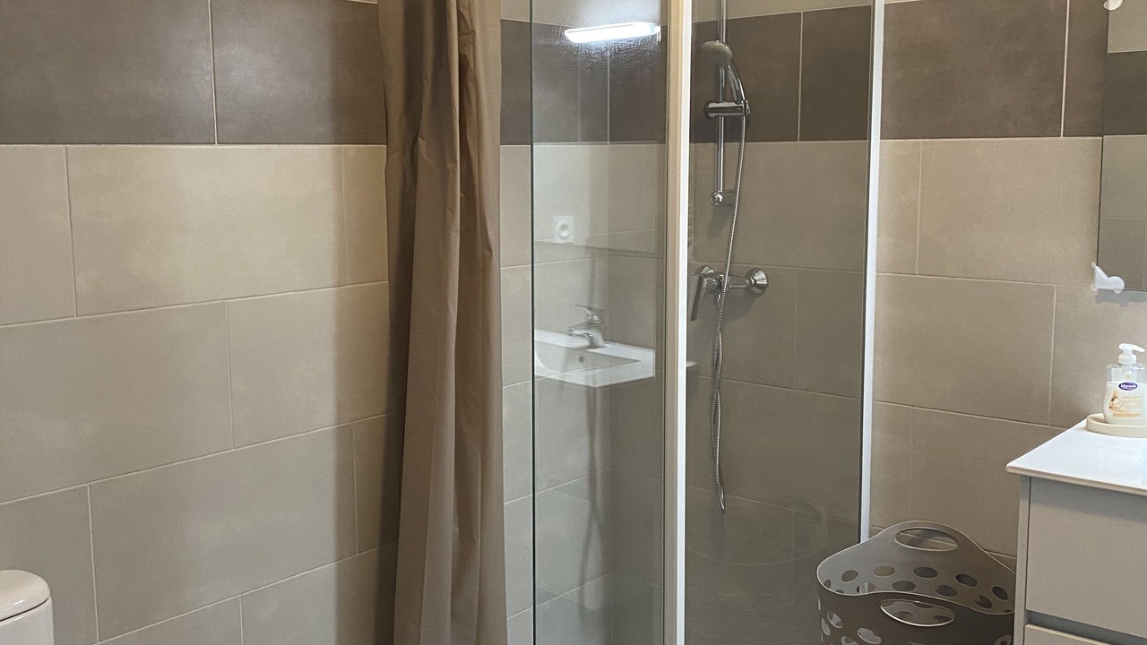 Photo of Bathroom in Ghisonaccia