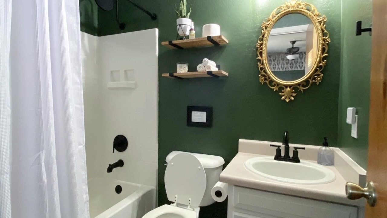 Photo of Bathroom in Strawberry