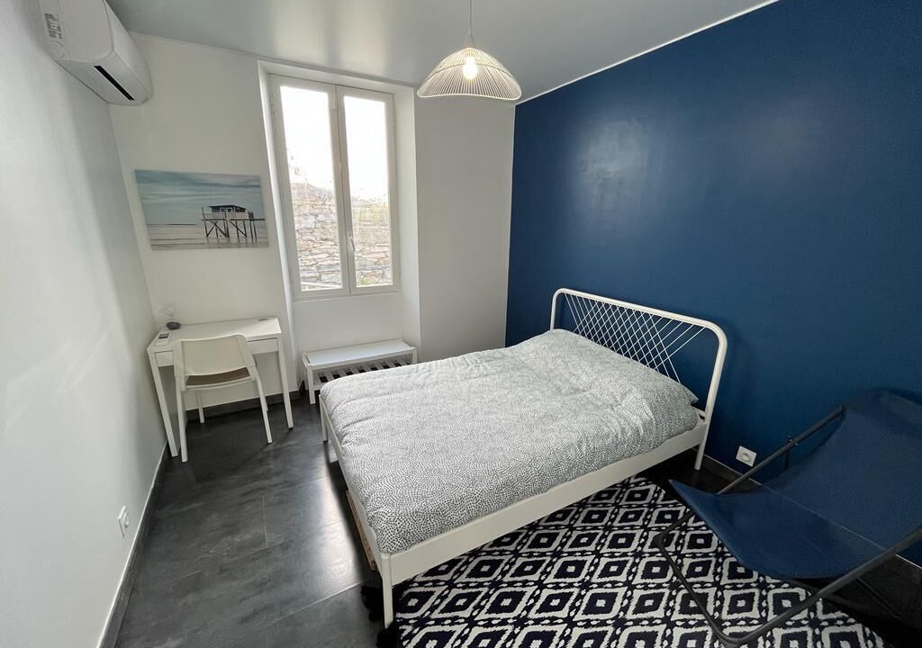 Photo of Bedroom in Bastia