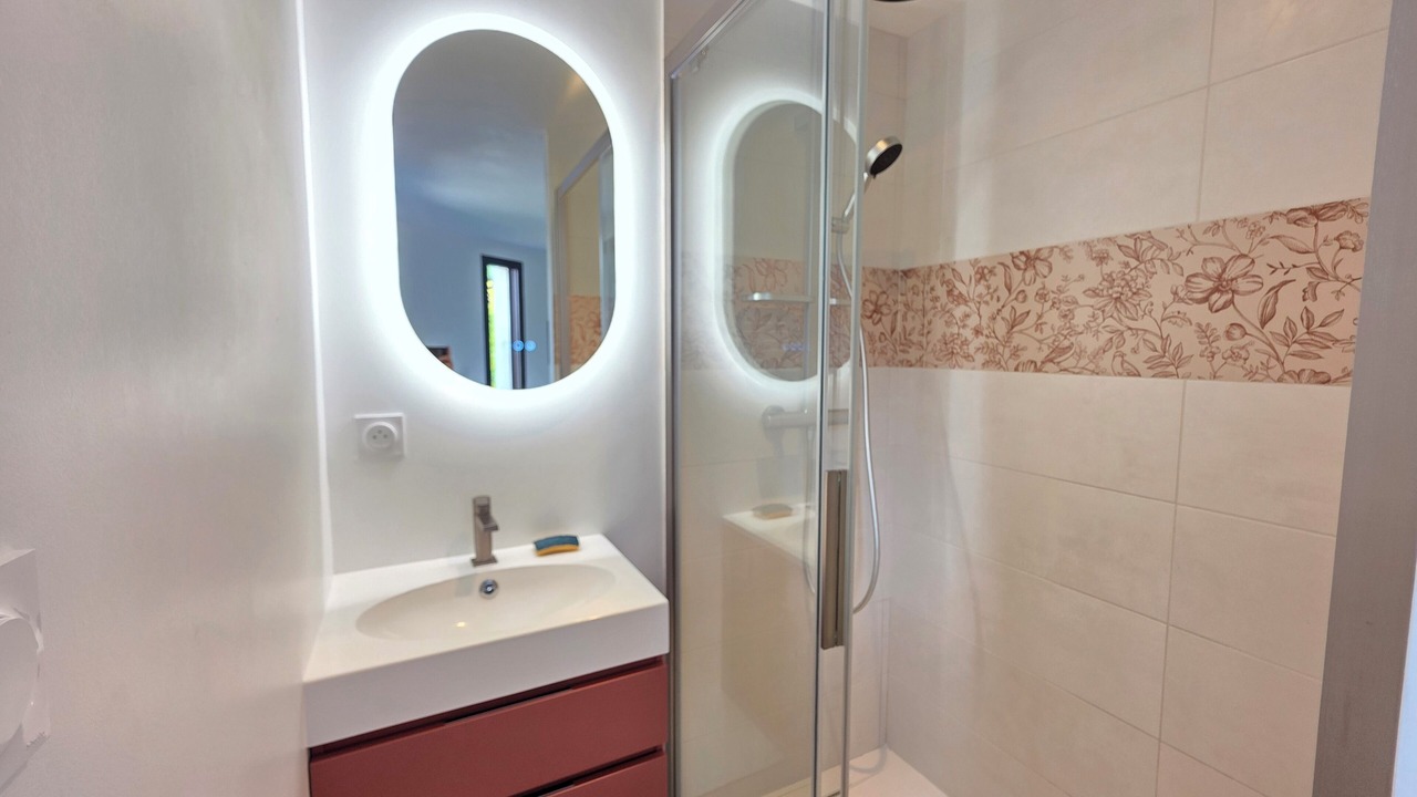 Photo of Bathroom in Pinarellu